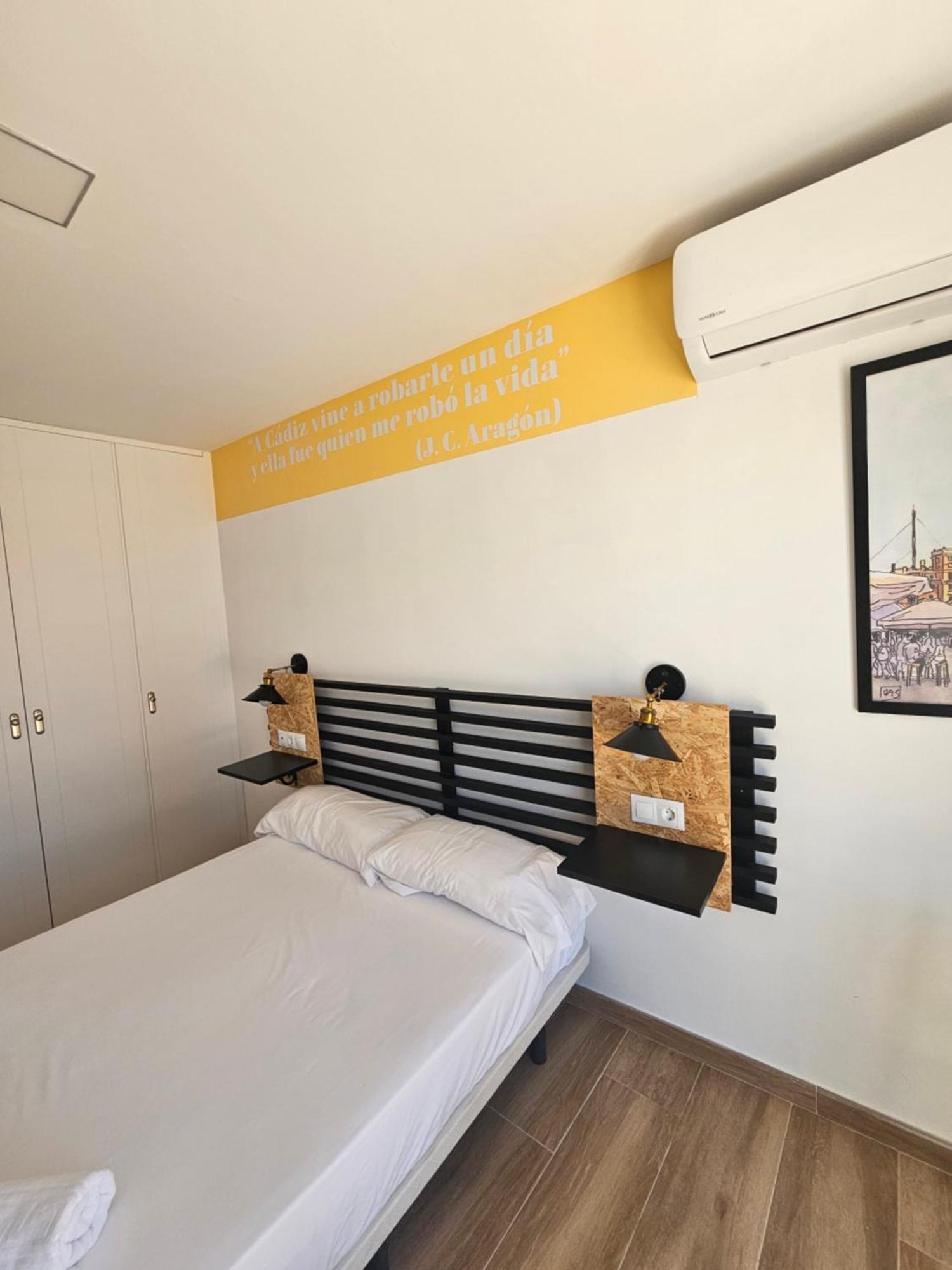 Apartamentos Plaza Santo Domingo Cadice Esterno foto