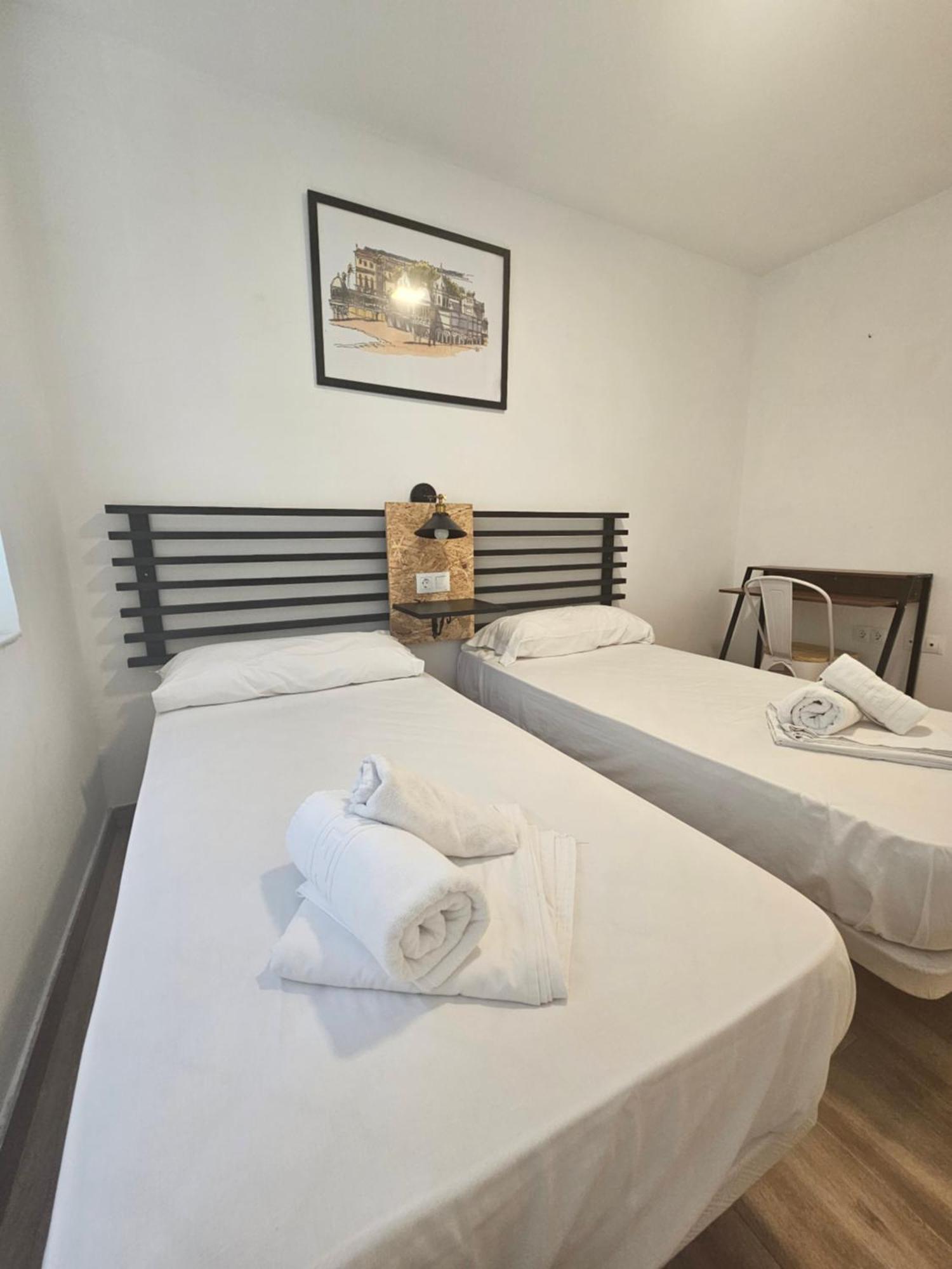 Apartamentos Plaza Santo Domingo Cadice Esterno foto